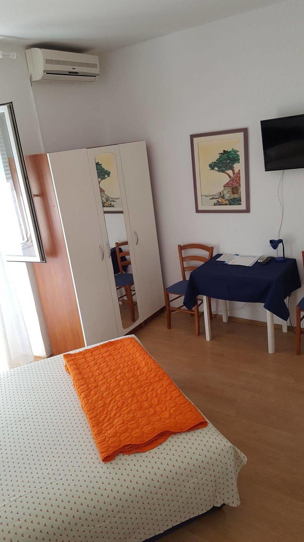 Stipan Studio & Room Split Buitenkant foto