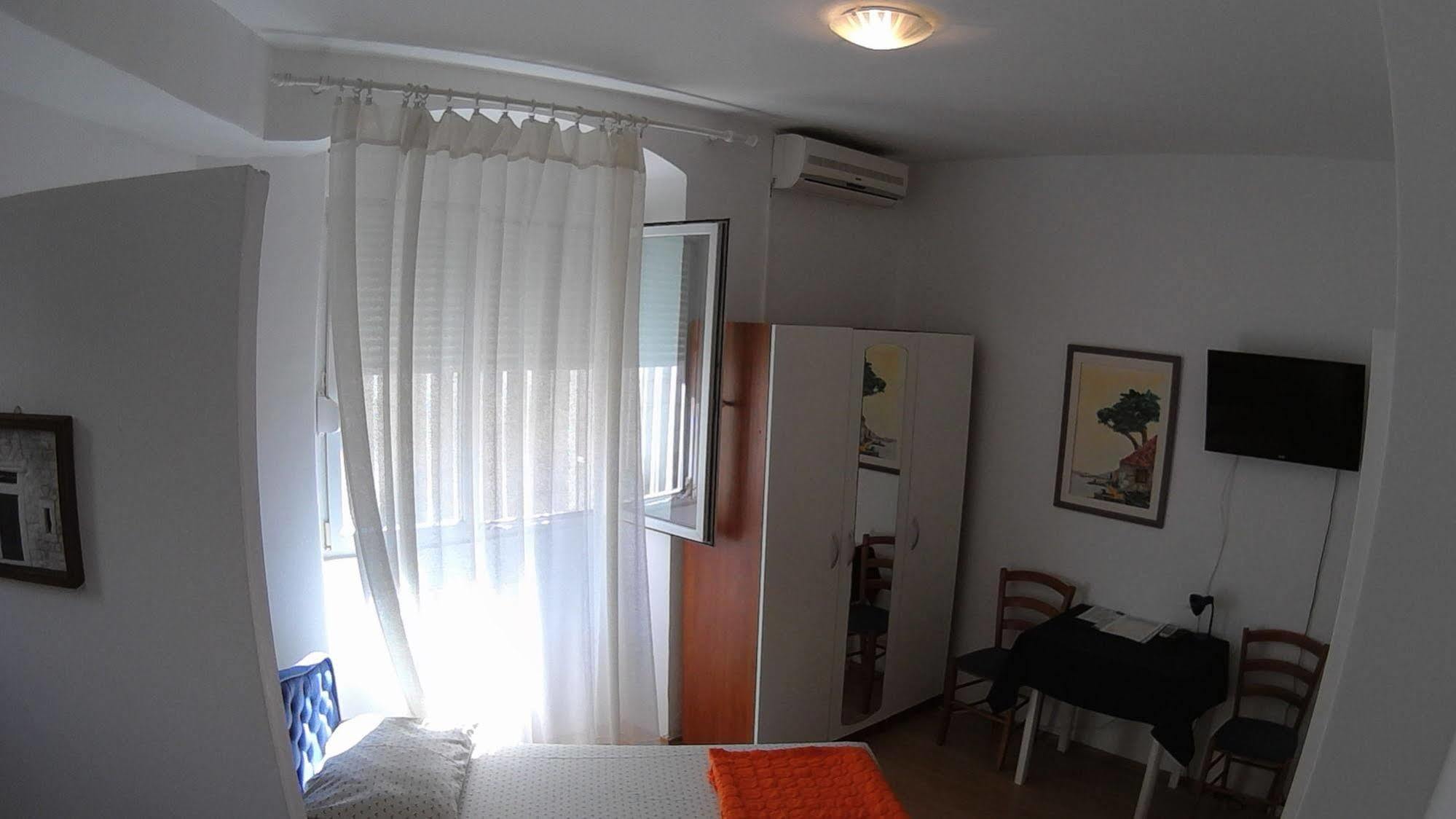 Stipan Studio & Room Split Buitenkant foto